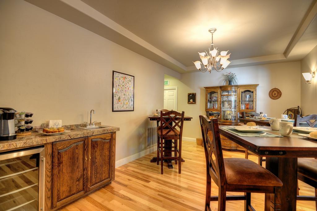 North Canyon Inn Bed & Breakfast Camino Esterno foto